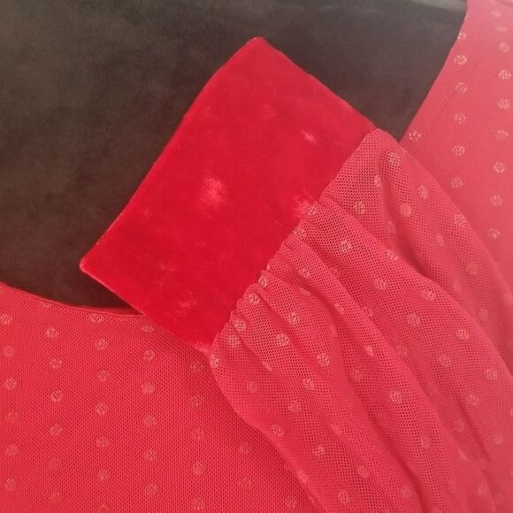 ❤ Melissa Paige red sheer polka dot & velvet top - Picture 4 of 8
